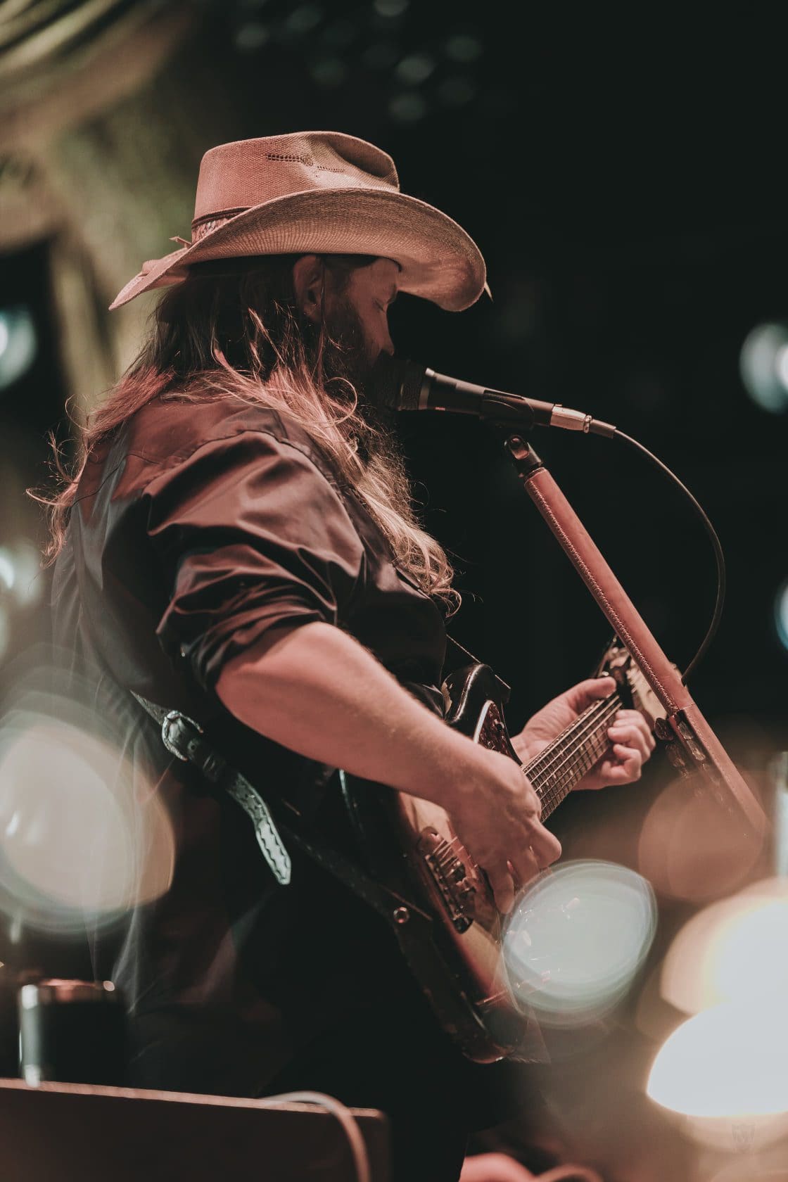 Chris Stapleton photography — frame 7 of 8