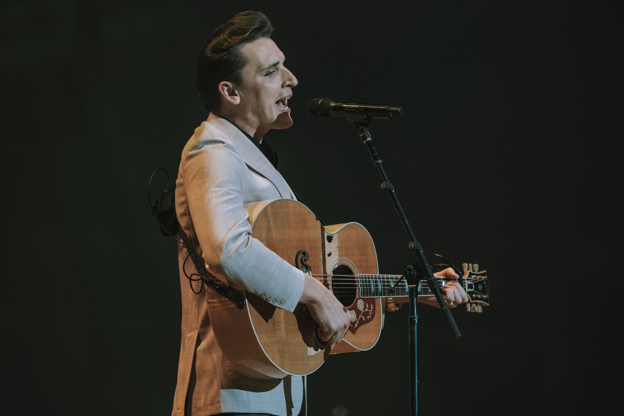 Frame from the SWEET TALK, Dylan Gossett and The Red Clay Strays show at the Denny Sanford PREMIER Center in Sioux Falls
