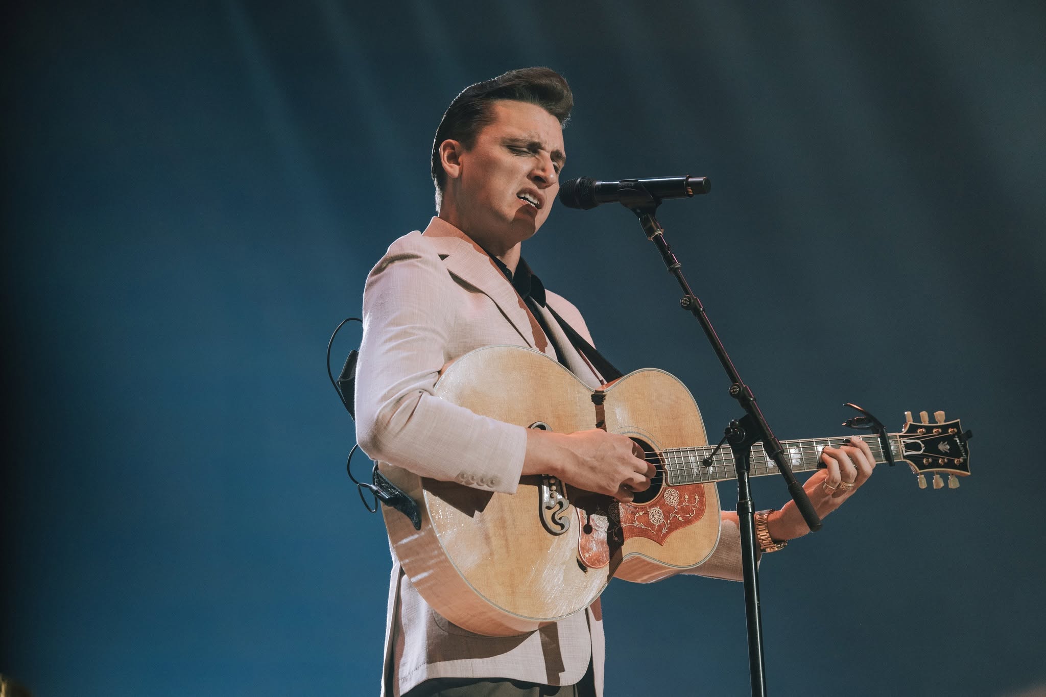 Frame from the SWEET TALK, Dylan Gossett and The Red Clay Strays show at the Denny Sanford PREMIER Center in Sioux Falls